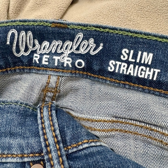 Men’s Wrangler Retro jeans - Picture 2 of 3